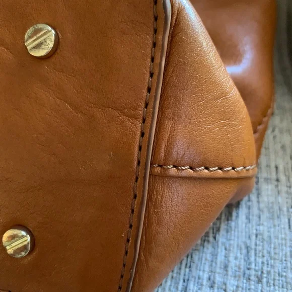 TORY BURCH COGNAC PURSE - Picture 5 of 9